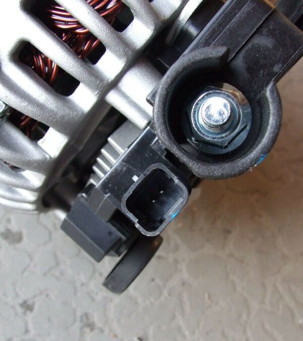 ALTERNATOR BOSCH 150A PEUGEOT PARTNER / CITROEN C3 C4 JUMPER - Image 6