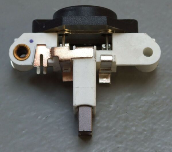 REGLER BOSCH 12V AUDI A3 / GOLF III 137117 ARE0011 - Image 3
