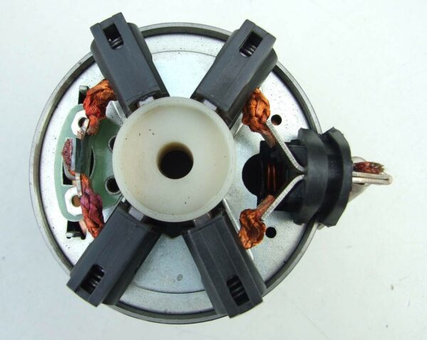 STATOR ANLASERA BOSCH 24V MERCEDES MAN VOLVO - Image 4