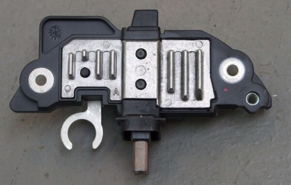 REGLER BOSCH 12V RENAULT MEGANE CLIO LAGUNA 230624 ARE0018 - Image 3