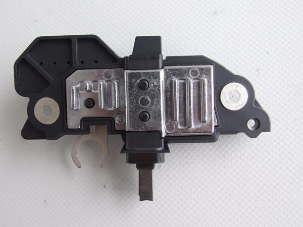 REGLER BOSCH 24V MAN TG 18310 SCANIA PLATFORM ARE0086 335042 - Image 3