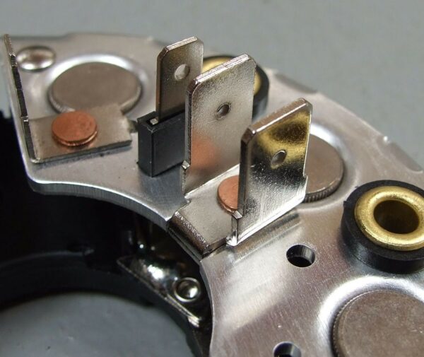 DIODNA PLOCA NISSAN PRIMERA / CASE 4000 / AUDI 100 ARC0003 - Image 3