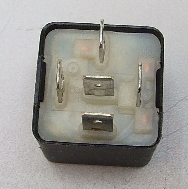 RELEJ 24V 10 / 22 AMP 5 IZLAZA - Image 3