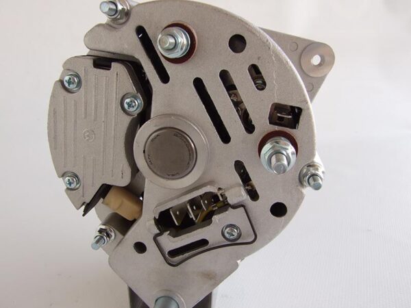 ALTERNATOR BOSCH 70A CASE CUMMINS FERGUSON NEW HOLLAND - Image 5