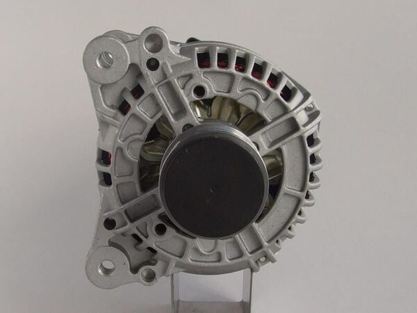 ALTERNATOR BOSCH 140A VW GOLF VI TIGUAN TOURAN / SKODA OCTAVIA - Image 2