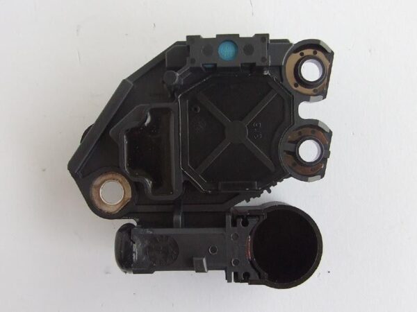 REGLER VALEO 12V CITROEN C3 C4 C5 / PEUGEOT 1.6 HDI 599240 - Image 3