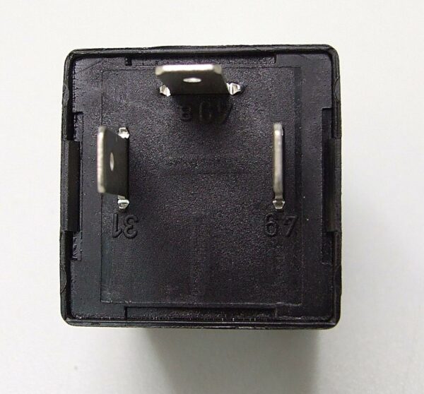 AUTOMAT RELEJ ŽMIGAVCA 12V / 3 IZLAZA - VW AUDI SEAT SKODA - Image 2
