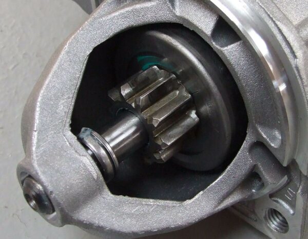 ANLASER BOSCH 12V 2.2KW MERCEDES E C V VIANO VITO VARIO - Image 3