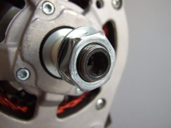 ALTERNATOR BOSCH 12V 95A CASE - Image 4