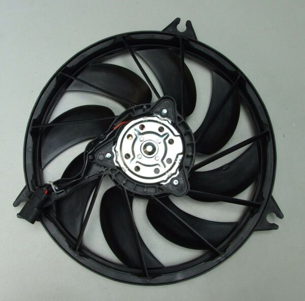 VENTILATOR HLADNJAKA MOTORA PEUGEOT 206 1.4 HDI 01-07 - Image 3