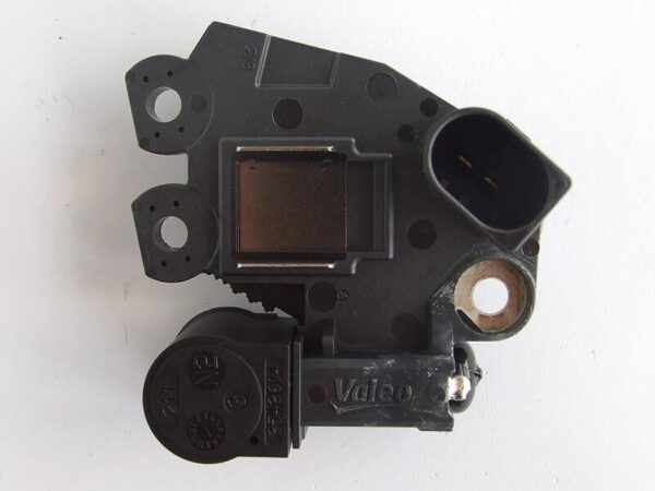 REGLER ALTERNATORA VALEO VW GOLF IV V PASSAT / SKODA OCTAVIA FABIA - Image 4