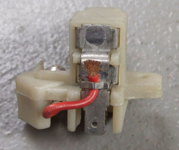 NOSAČ ČETKICA ALTERNATORA MAGNETI MARELLI / ISKRA / DENSO / EFEL - Image 3