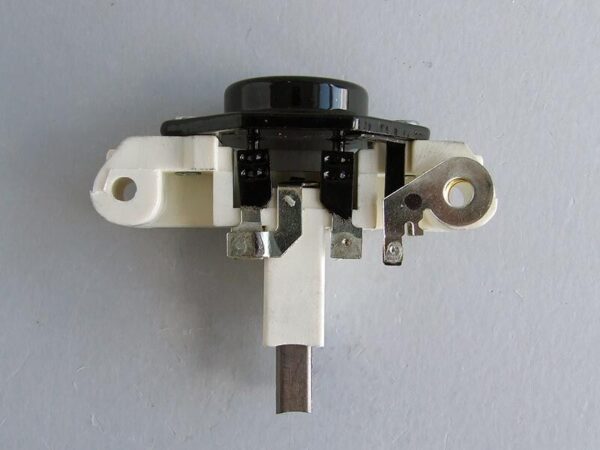 REGLER BOSCH 12V VW GOLF III / AUDI A3 / SKODA FELICIA 1.9 TDI - Image 2