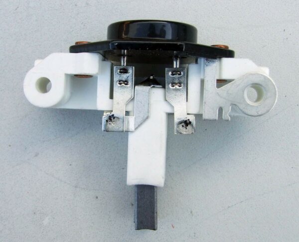 REGLER BOSCH 12V VW GOLF III / AUDI A3 / SKODA FELICIA 1.9 TDI - Image 3
